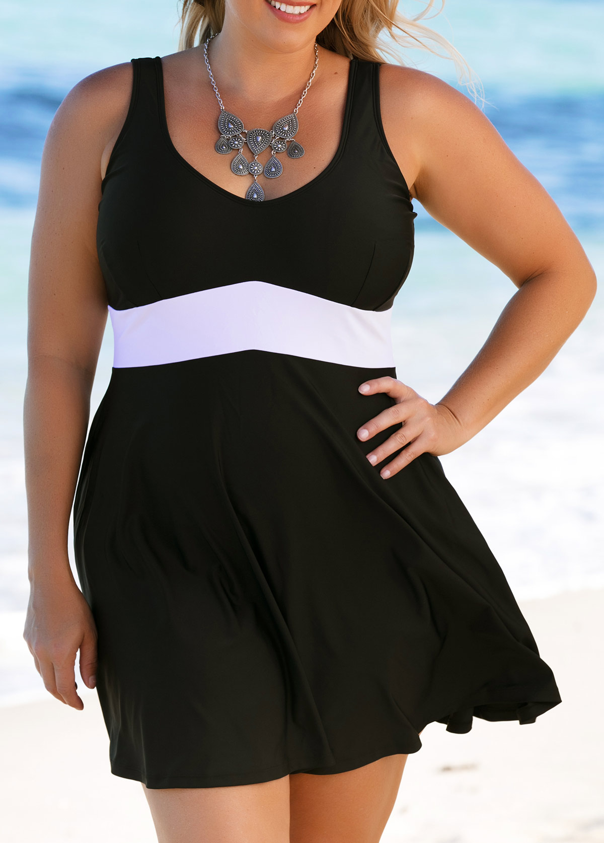 Plus Size Contrast Swimdress and Panty