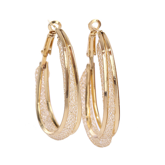 1 Pair Circular Shape Metal Detail Gold Earrings