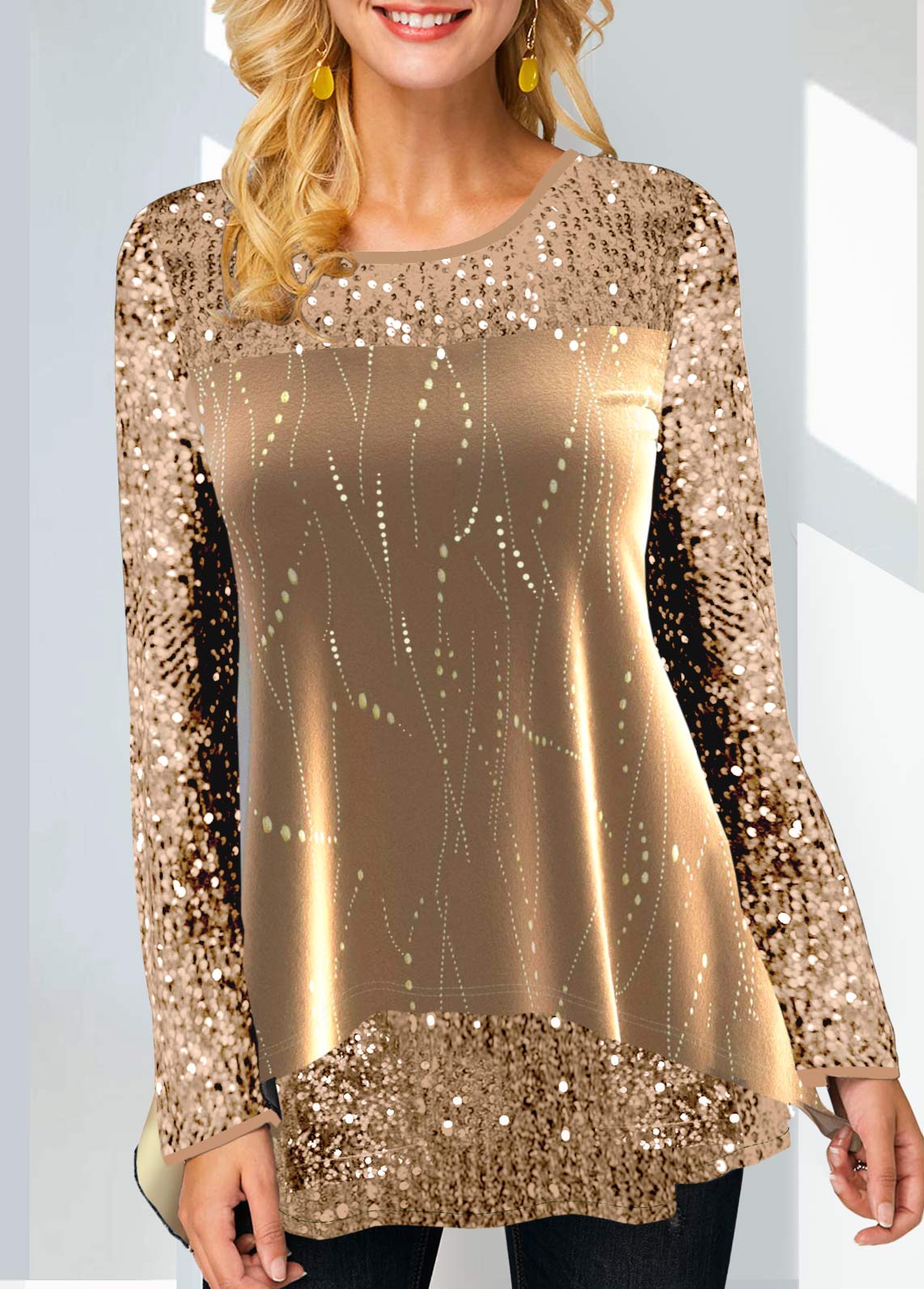 Sequin Long Sleeve Gold Hot Stamping Sweatshirt - R$203,06