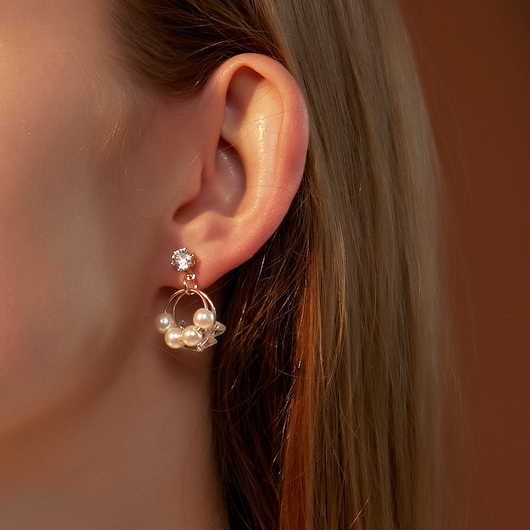 Gold Pearl Rhinestone Metal Detail Earrings