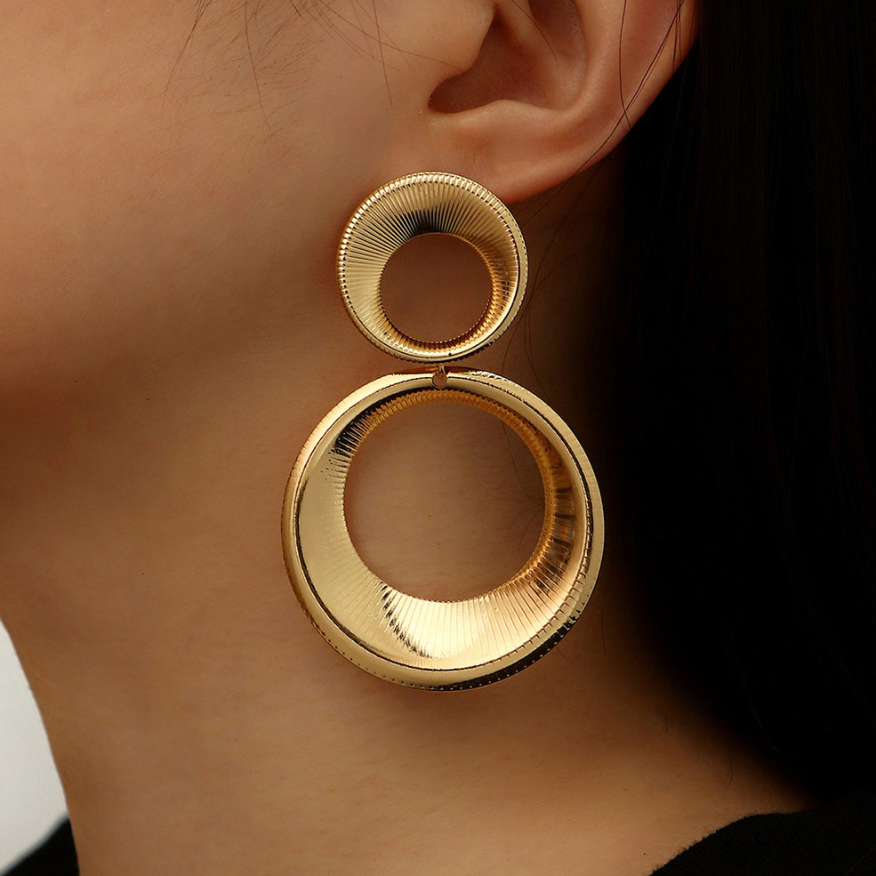 Double Circle Design Metal Detail Gold Earrings