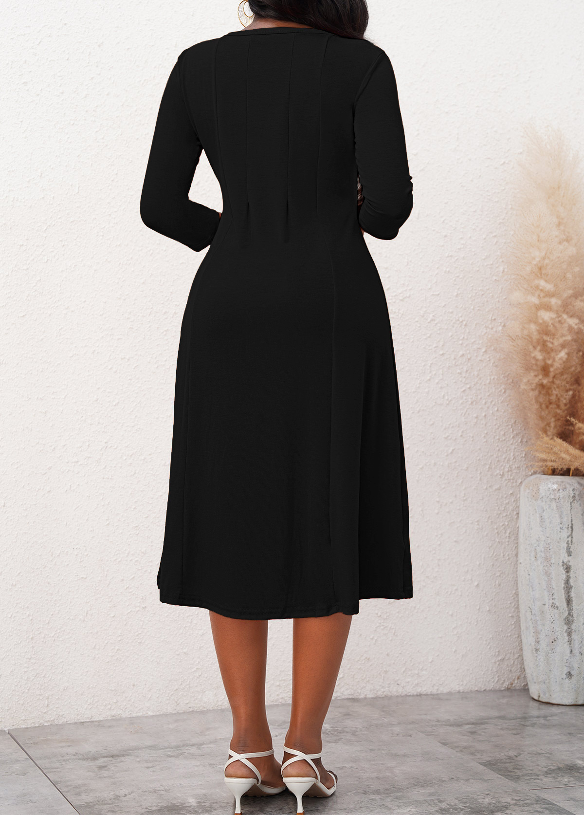 3/4 Sleeve Round Neck Black Dress