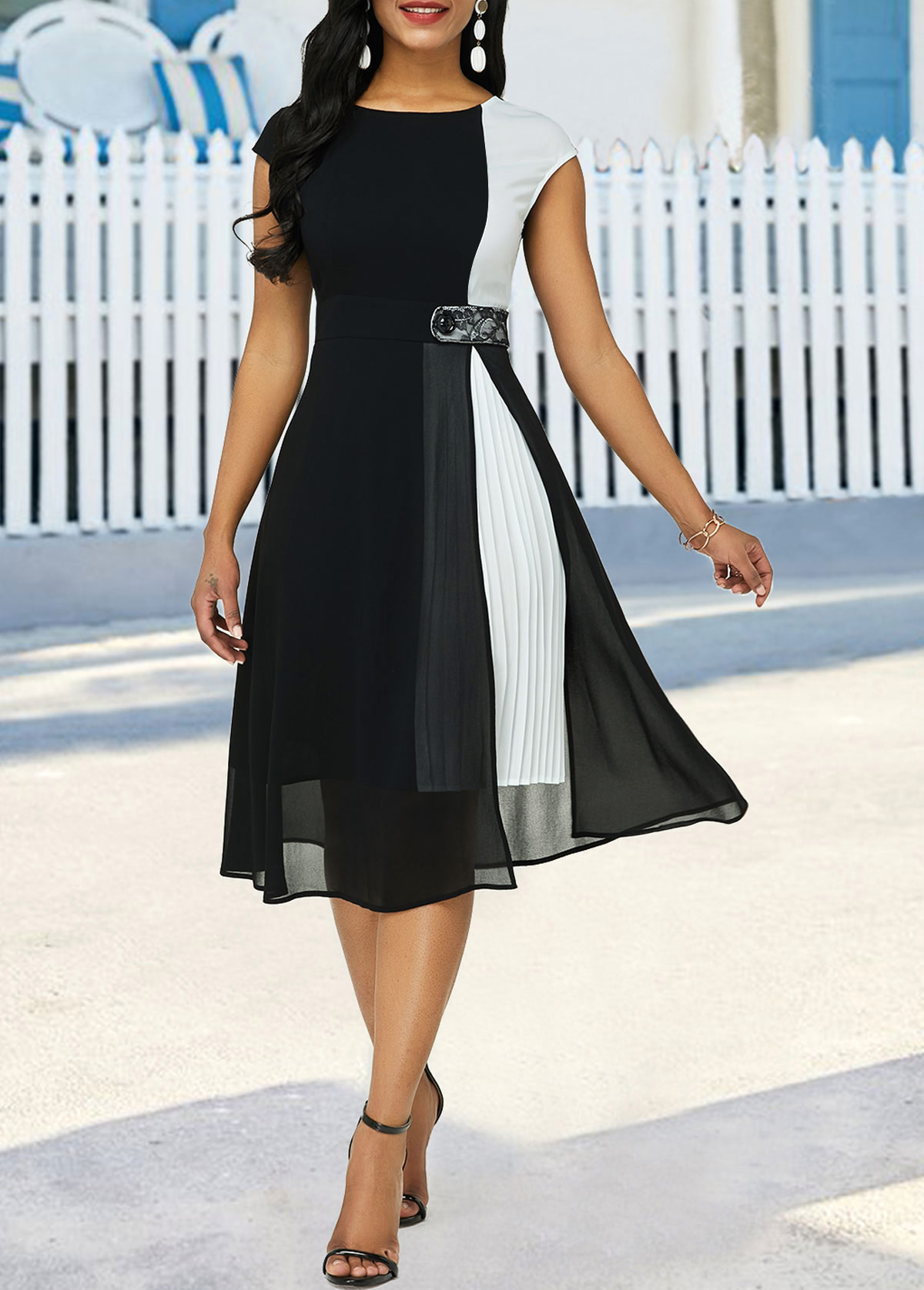 Cap Sleeve Color Block Pleated Detail Dress