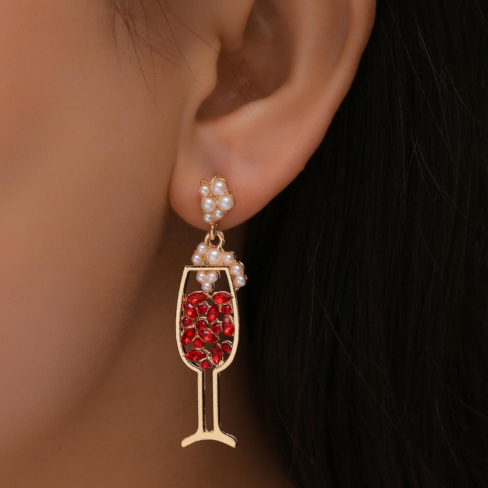 Red Pearl Rhinestone Design Alloy Earrings