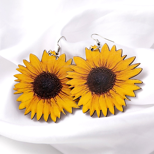 1 Pair Yellow Wood Sunflower Design Earrings
