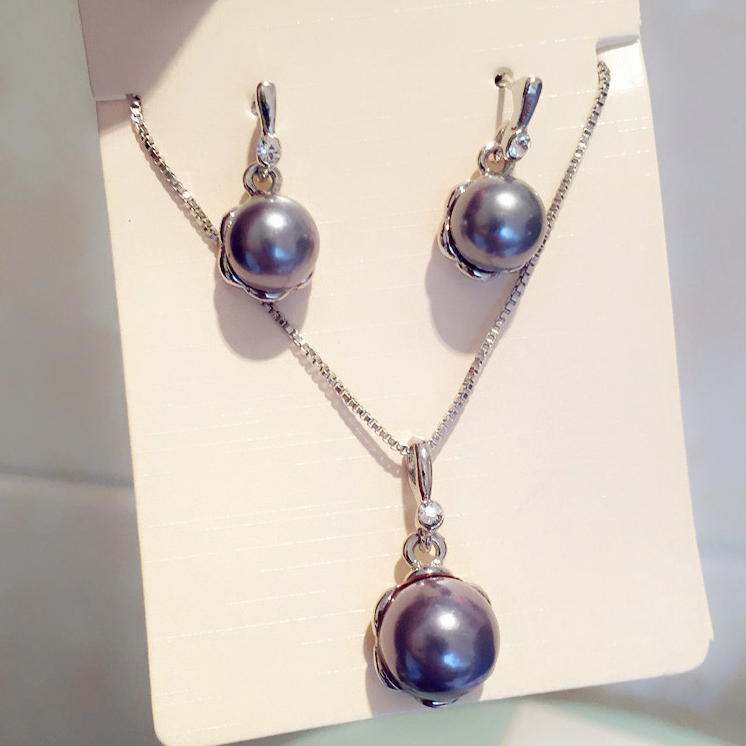 Silver Round Pearl Earrings and Necklace