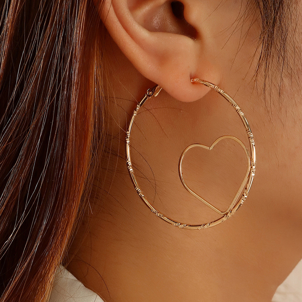 Golden Heart Valentine's Design Metal Detail Earrings