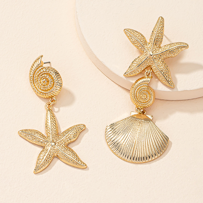 Golden Asymmetrical Metal Detail Starfish Earrings