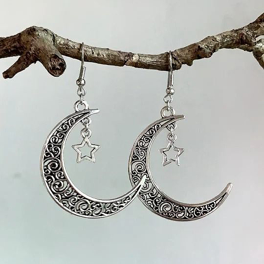 Iron Detail Silver Moon Design Earrings