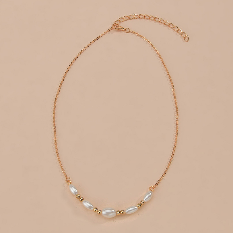 Golden Metal Pearl Detail Round Necklace