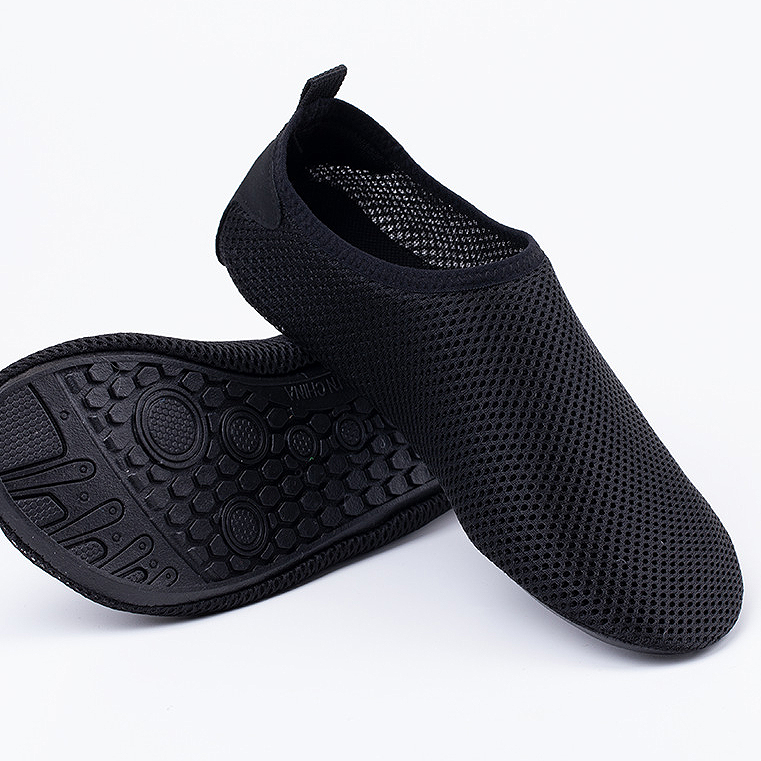 Black Anti Slippery Polyester Material Water Shoes