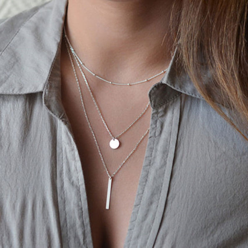 Geometric Pattern Alloy Detail Silver Round Necklace