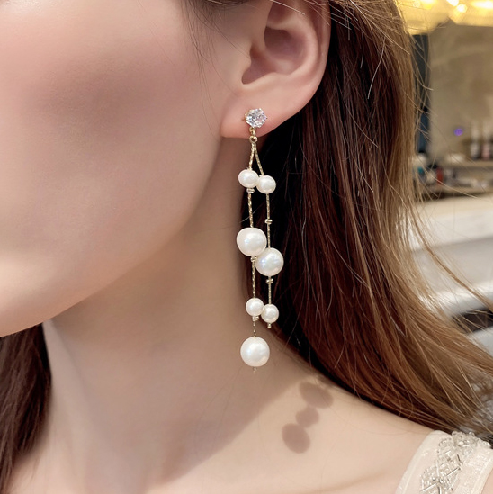 Silvery White Pearl Design Tassel Detail Earrings
