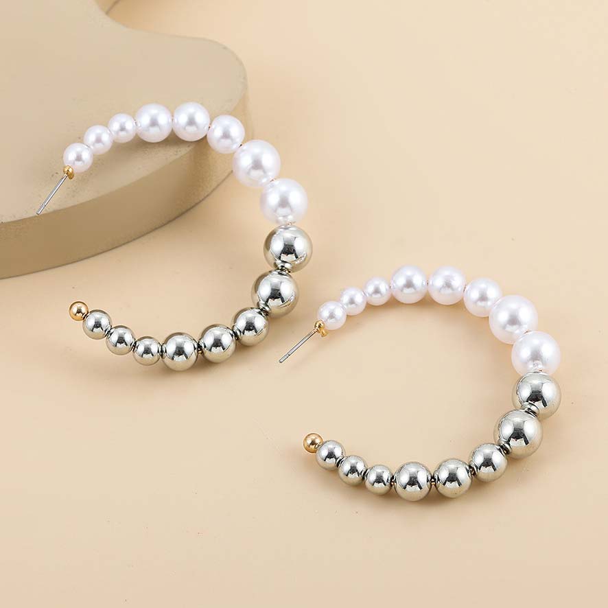 Silvery White Pearl Design Circular Earrings