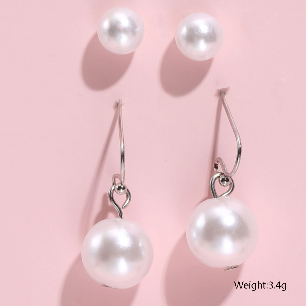 Pearl Design White Round Earring Set