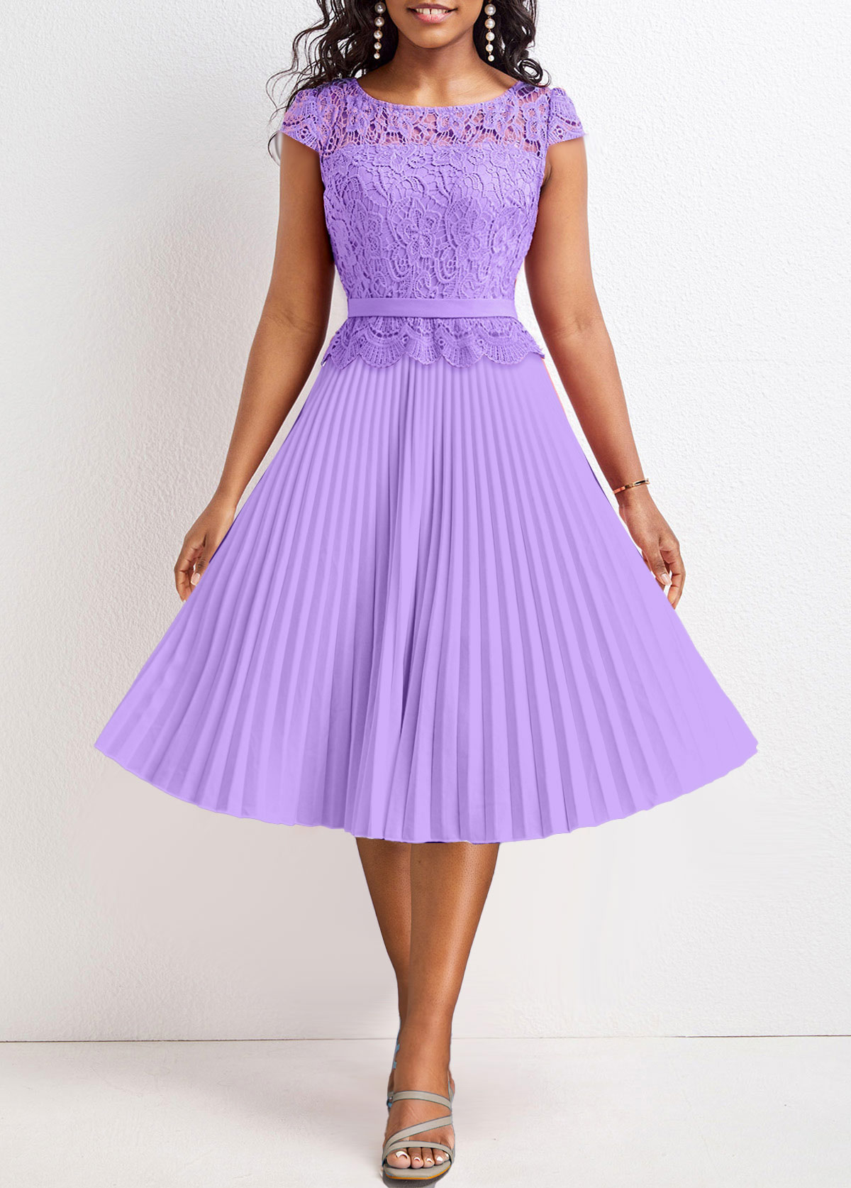 Light Purple Lace Short Sleeve Round Neck Dress