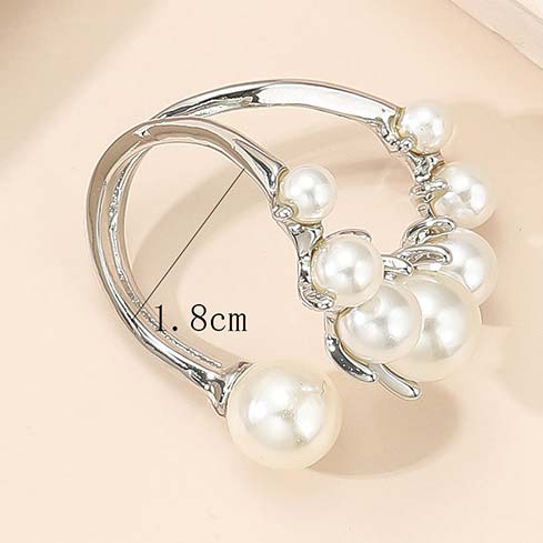 Pearl Detail Asymmetry Silvery White Ring | picture 