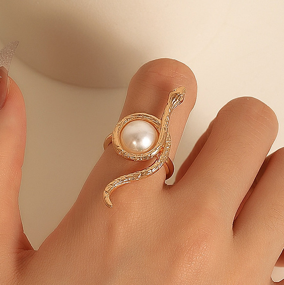 Gold Metal Snake Design Pearl Ring