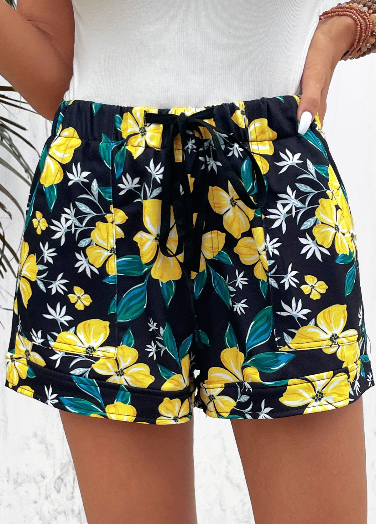 Multi Color Pocket Floral Print Regular Shorts