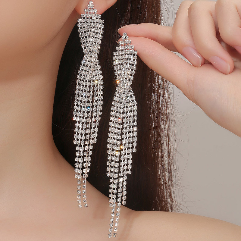 Silvery White Rhinestone Layered Design Earrings