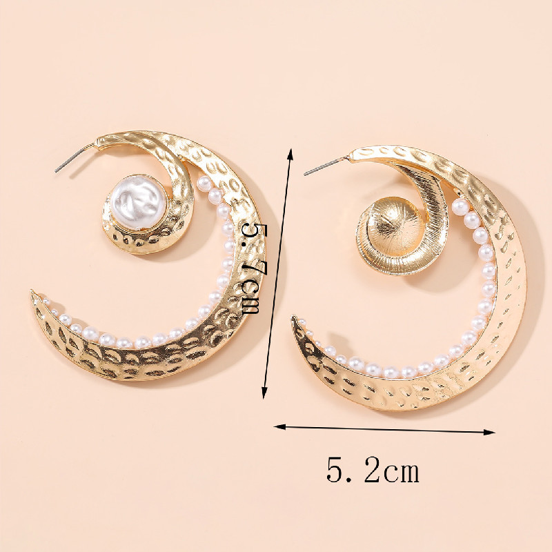 Gold Metal Moon Pearl Design Earrings