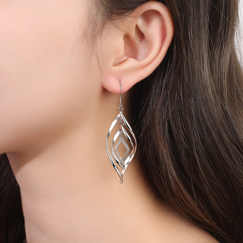 Silvery Color White Copper Detail Earrings | picture 