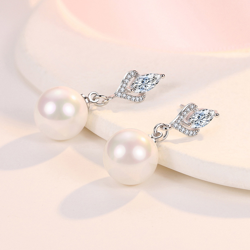 Silvery White Round Pearl Design Earrings | picture 