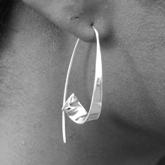 Asymmetric Detail Silvery White Alloy Earrings