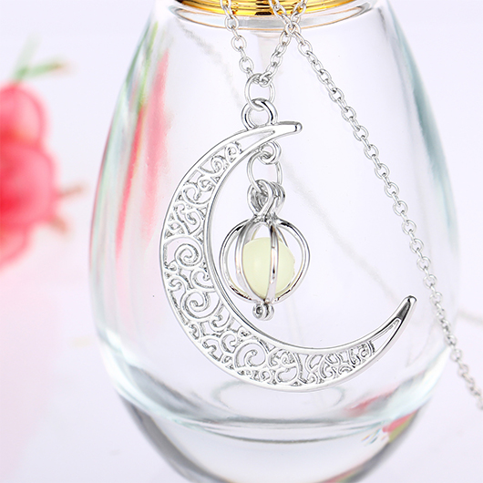 Silvery White Moon Detail Alloy Necklace