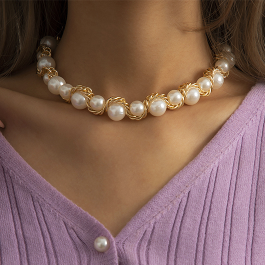 Gold Chain Detail Pearl Round Necklace