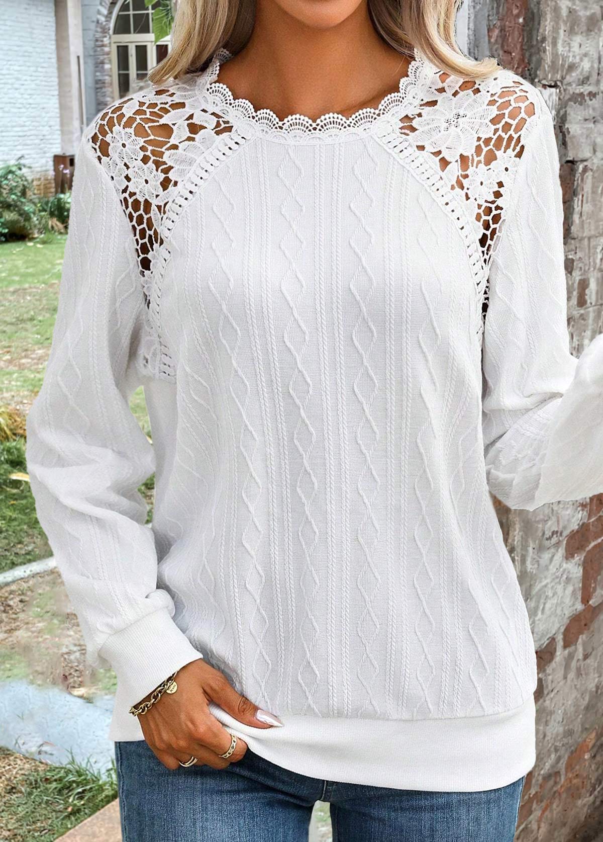 White Lace Long Sleeve Round Neck Sweatshirt