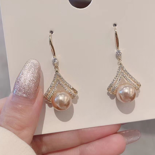 Alloy Detail Pearl Patchwork Gold Earrings