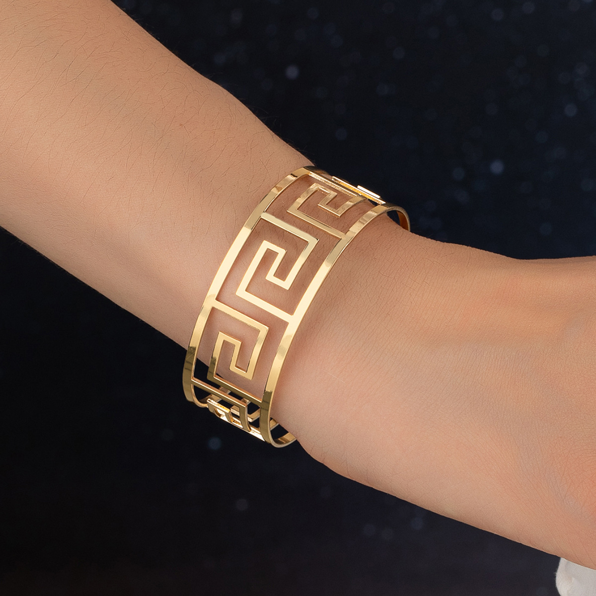 Gold Greek Key Round Alloy Bangle | picture 