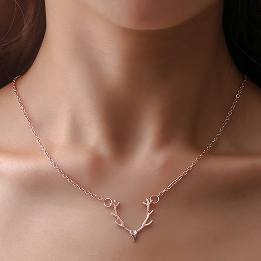 Light Pink Alloy Elk Pendant Necklace