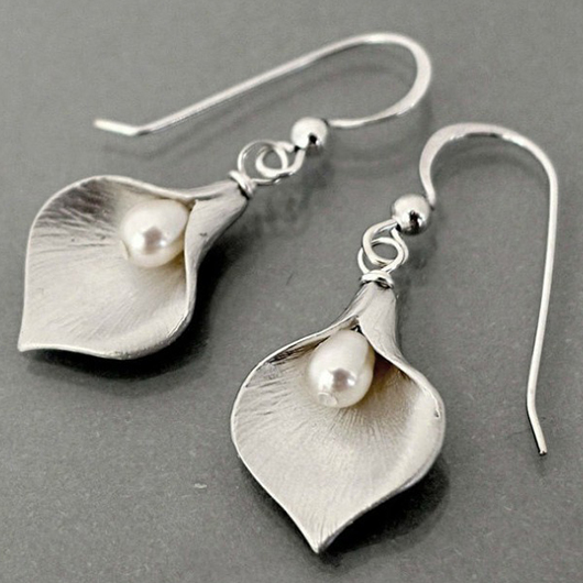 petal design Silvery White Alloy Earrings