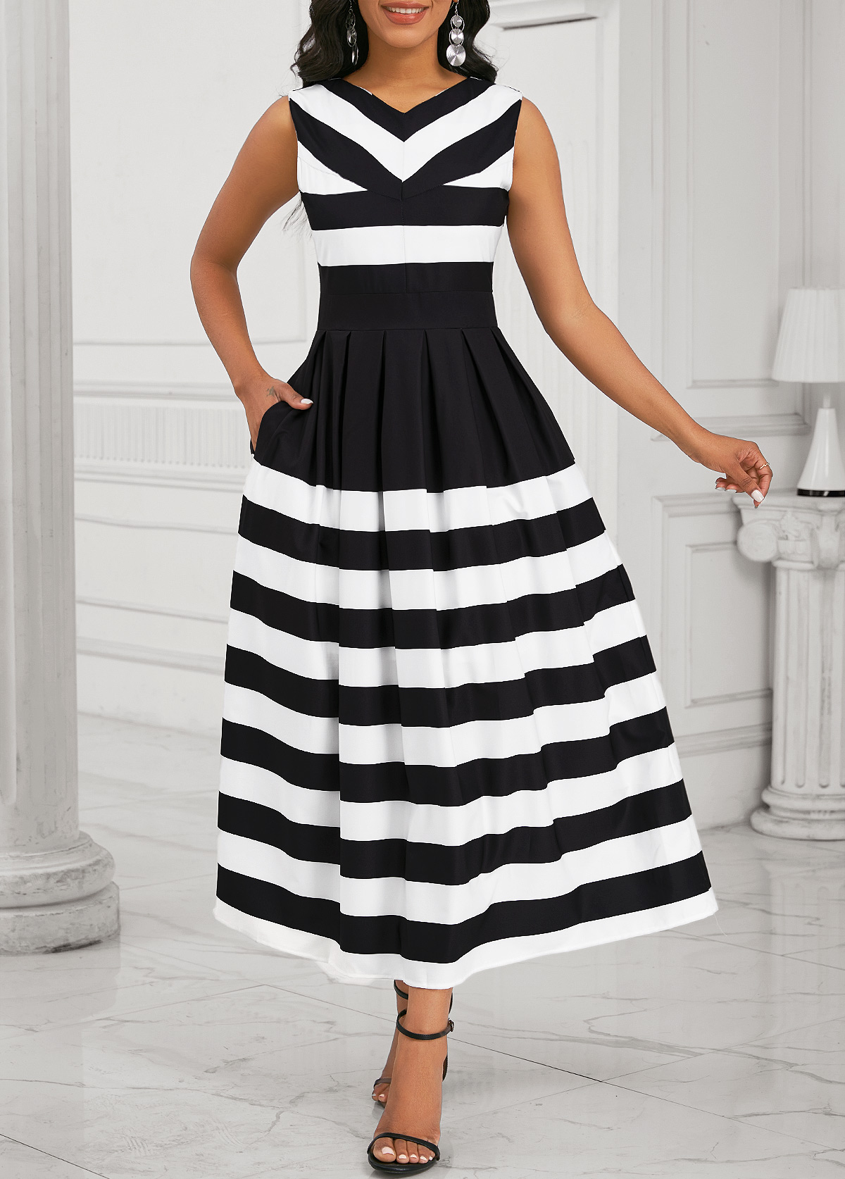 Black Pocket Striped Sleeveless V Neck Maxi Dress