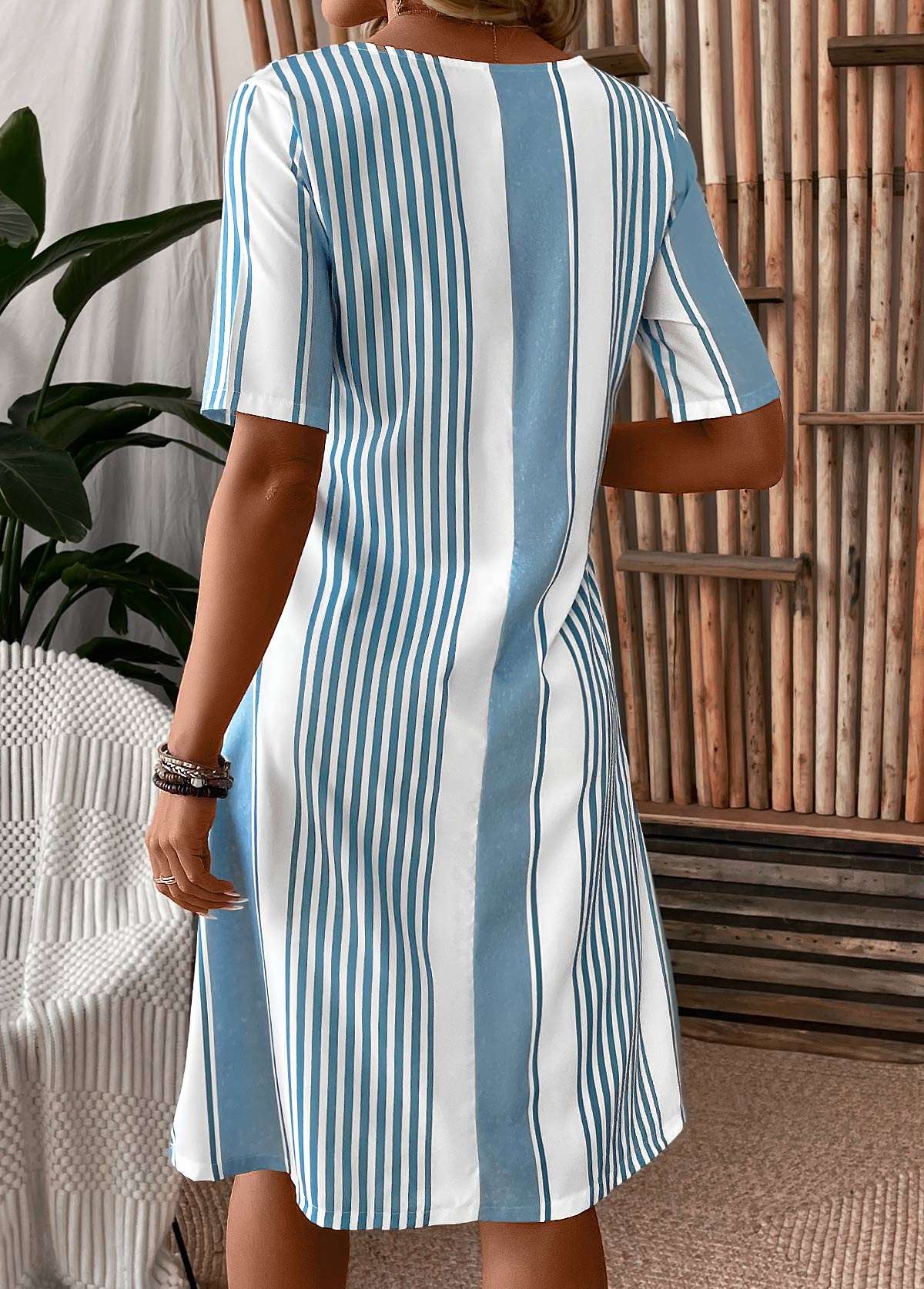 Light Blue Pocket Striped Short Sleeve Shift Dress | picture 