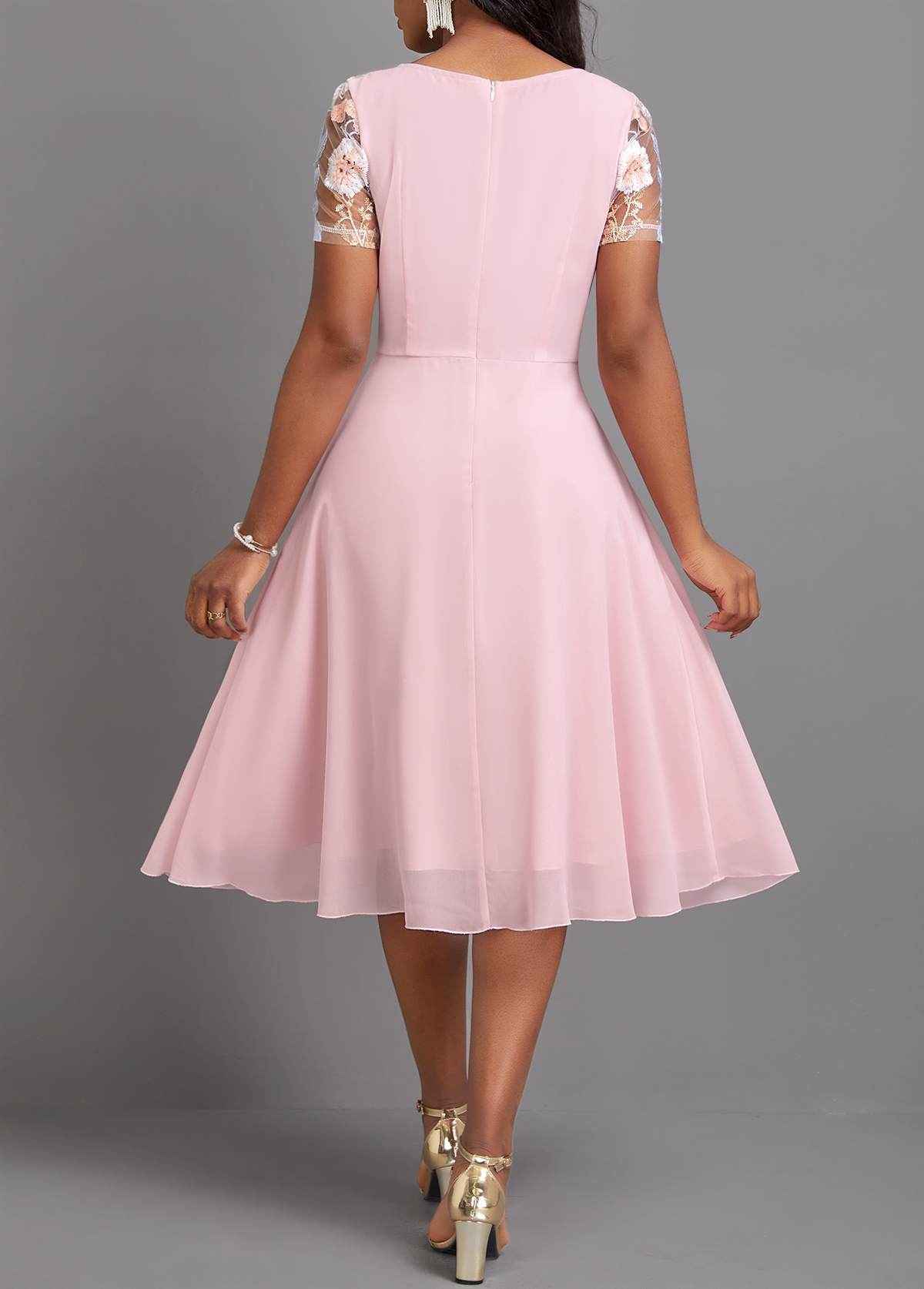 Light Pink Embroidery Short Sleeve Round Neck Dress