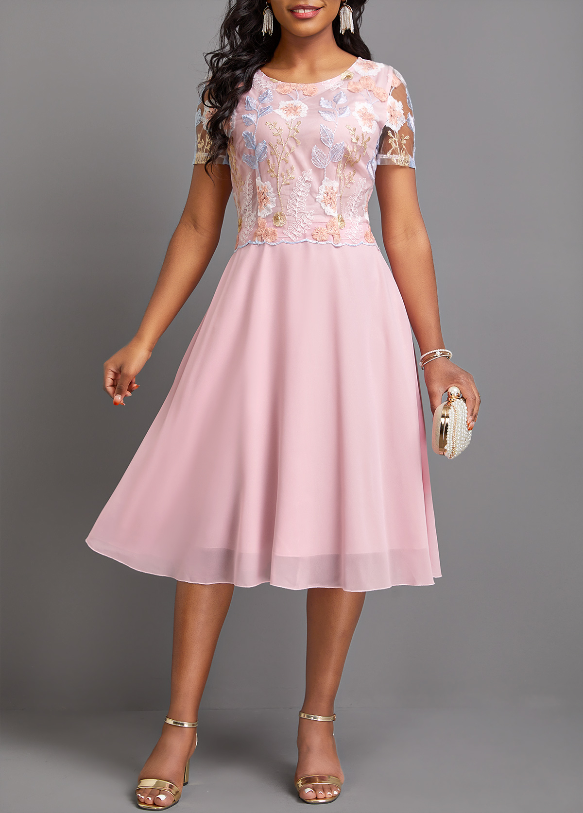 Light Pink Embroidery Short Sleeve Round Neck Dress