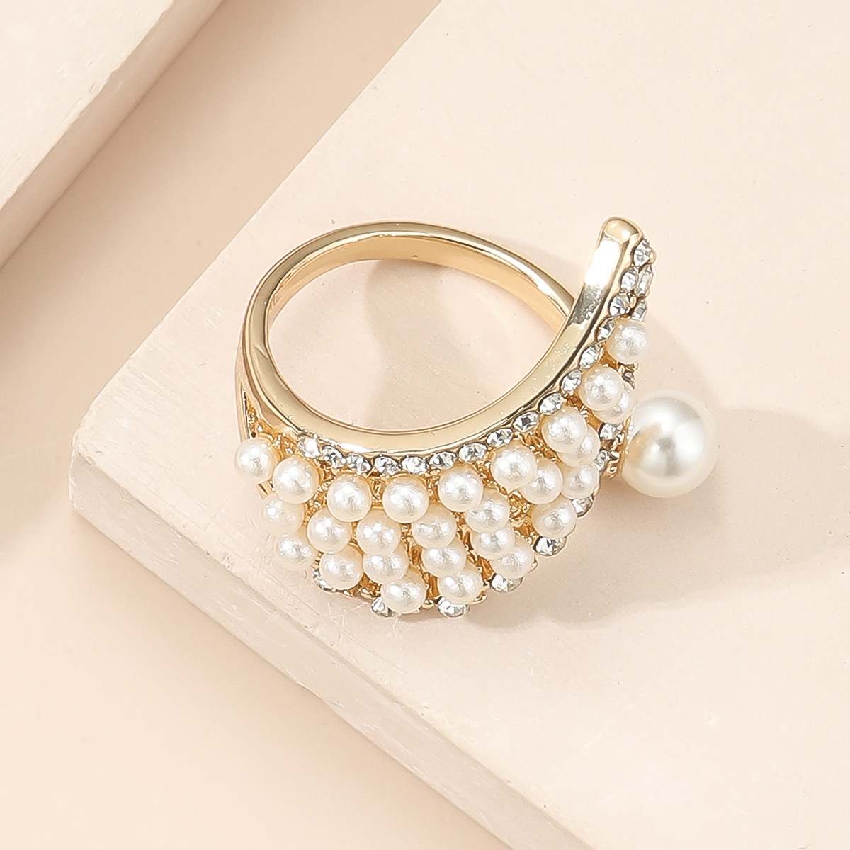 Geometric Gold Pearl Patchwork Alloy Ring