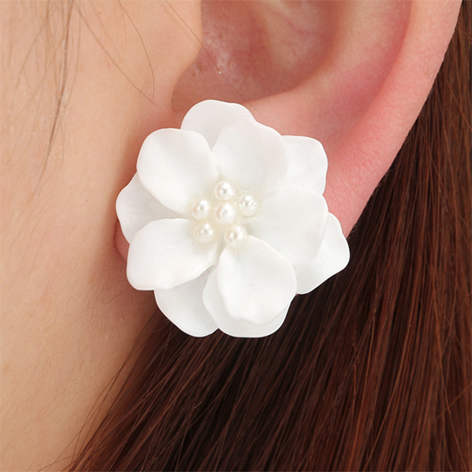 White Plants Floral Patchwork Pearl Earrings