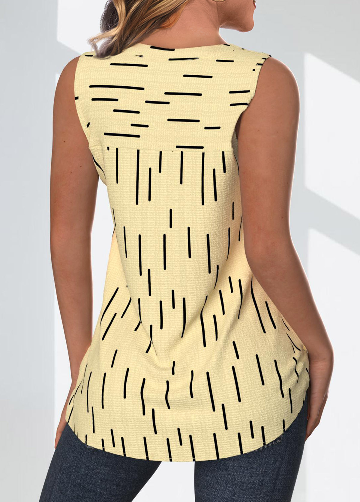 Plus Size Light Yellow Surplice Geometric Print Tank Top | picture 