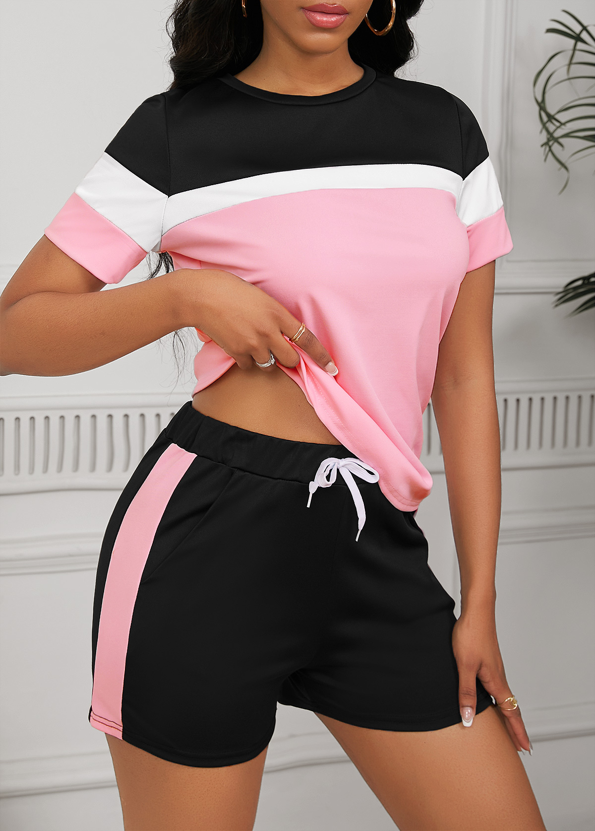 Light Pink Pocket Short Round Neck Top and Shorts