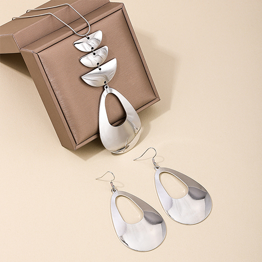Silvery White Hollow Alloy Earrings and Necklace