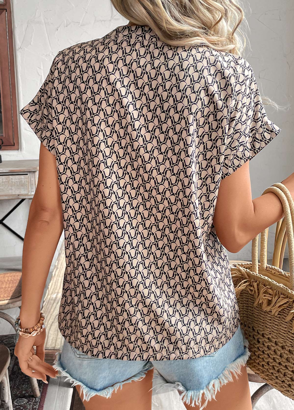 Light Coffee Split Geometric Print Short Sleeve Shirt