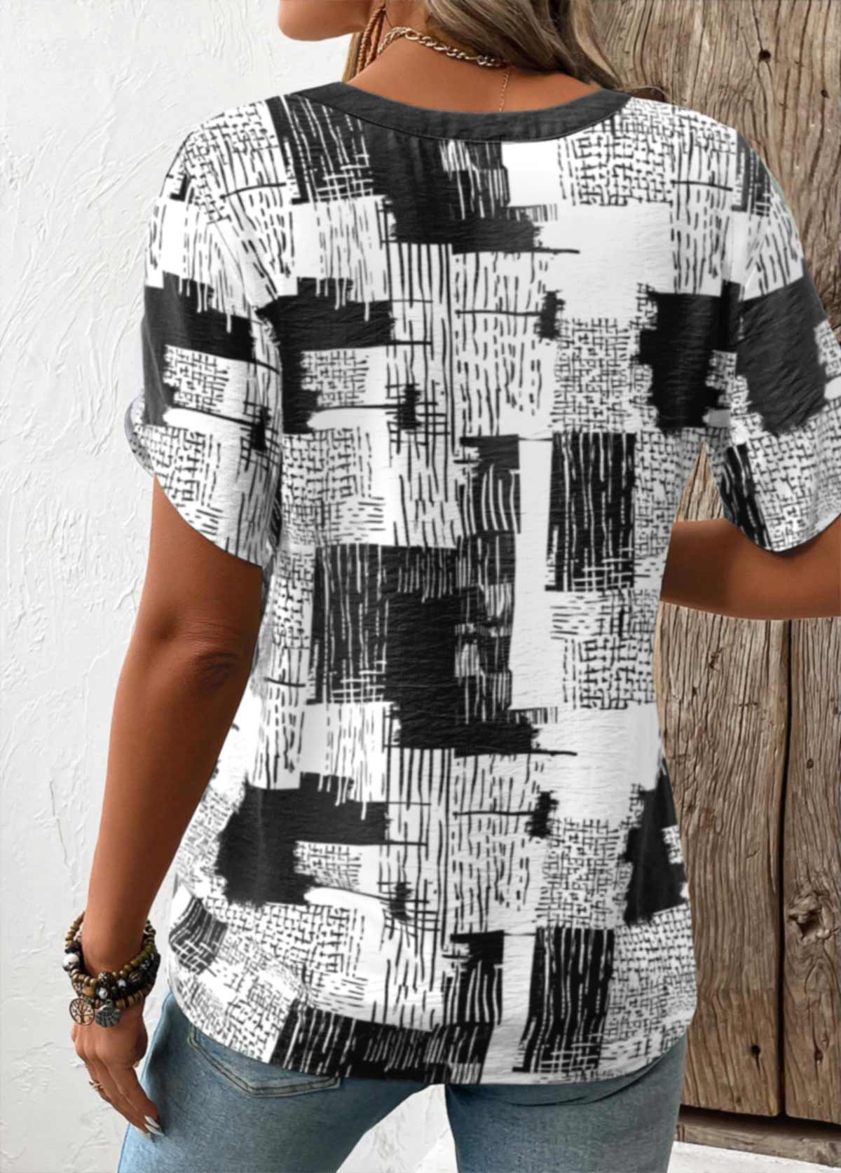 Black Split Geometric Print Short Sleeve T Shirt