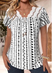 White Scalloped Hem Geometric Print Short Sleeve T Shirt