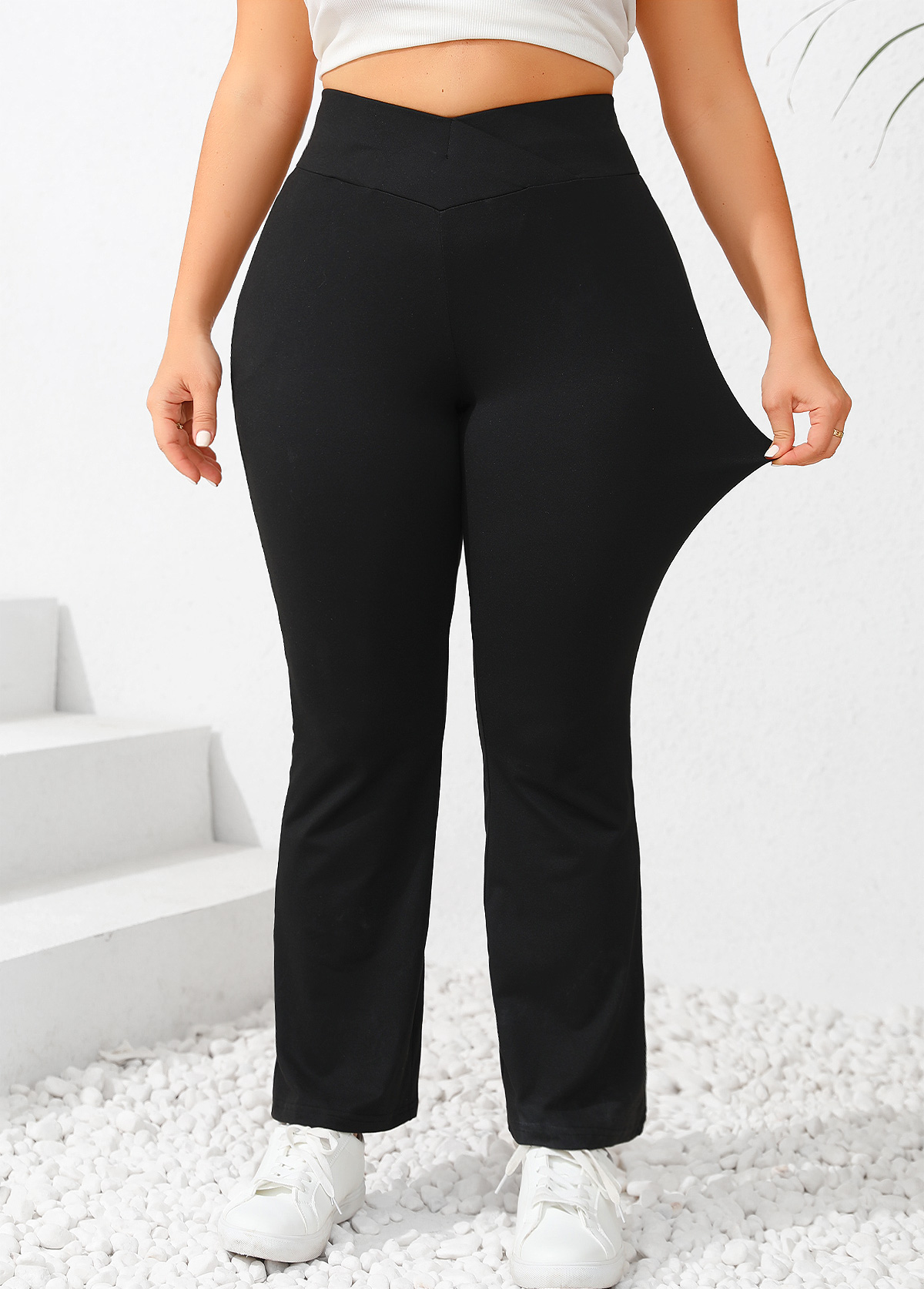 Black Lightweight Plus Size Regular Elastic Waist Pants