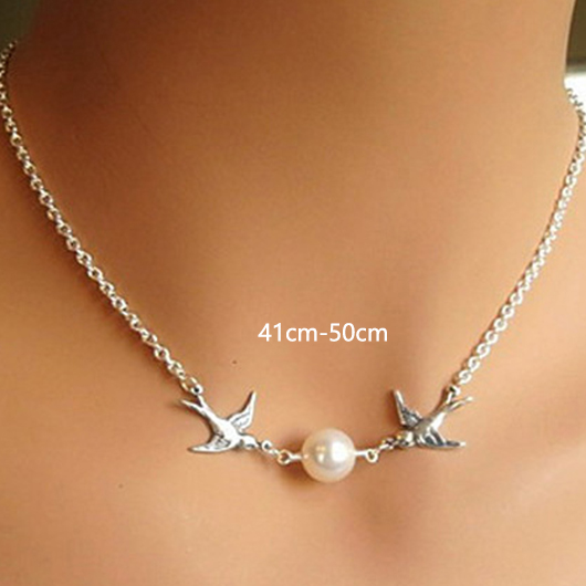 Silvery White Birds Pearl Alloy Necklace