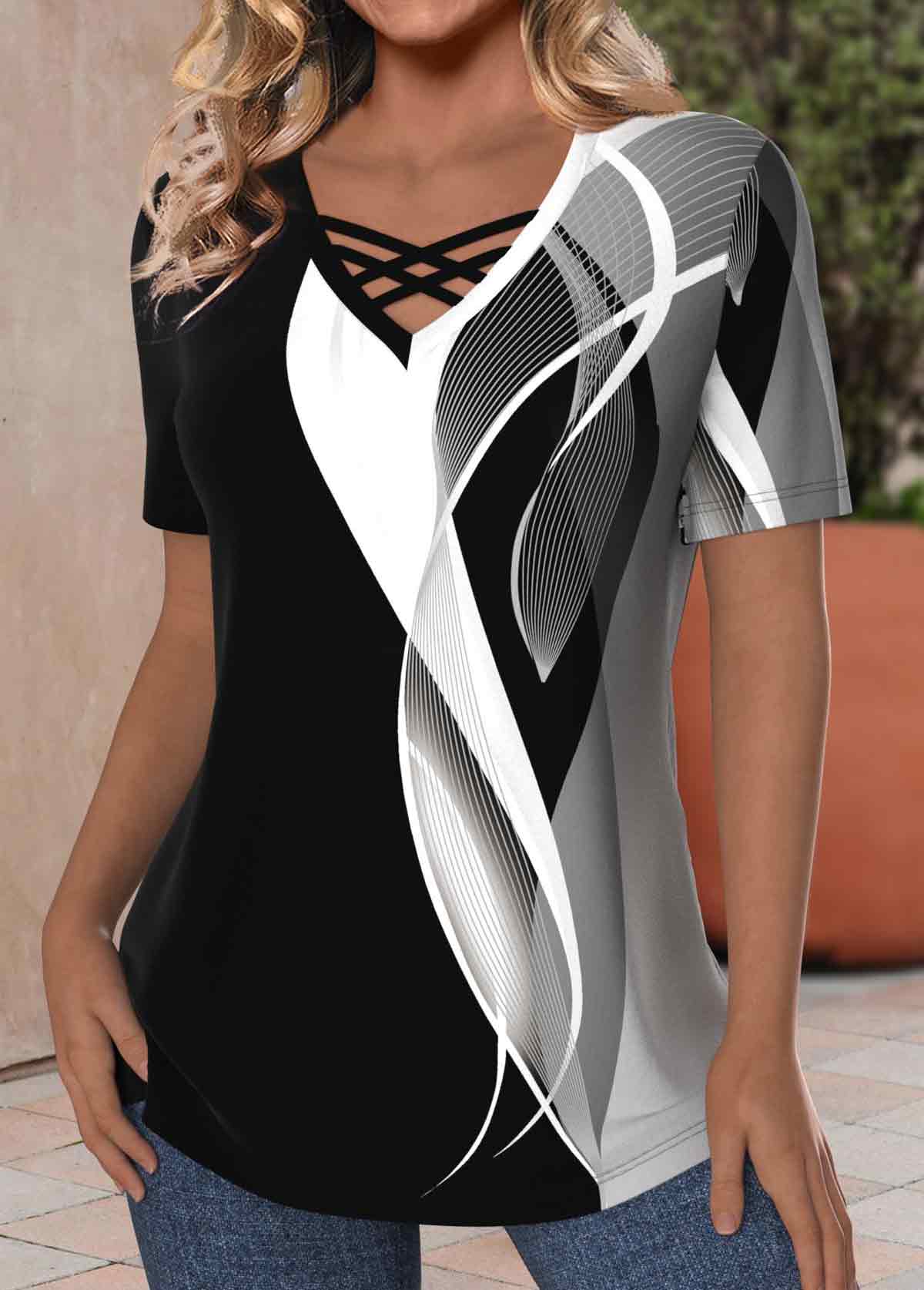Plus Size Black Criss Cross Geometric Print T Shirt